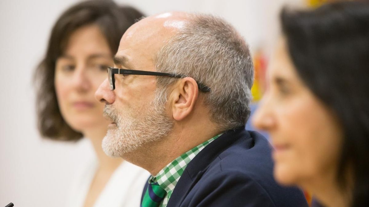 El consejero de Sanidad subraya los "buenos" datos de la evolución de la epidemia en Cantabria