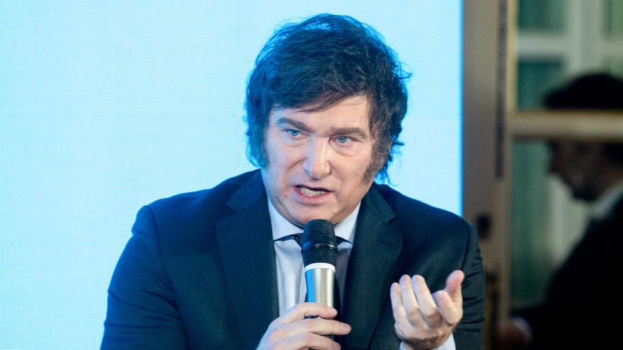 Milei, sin nombrar la dolarización, cosechó el apoyo de los grandes empresarios