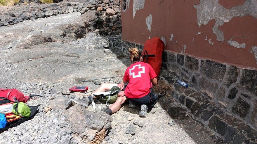 Rescatado un senderista herido en el Teide