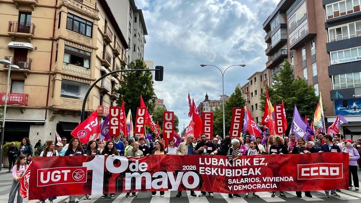 Los sindicatos reivindican en el Primero de Mayo en Navarra unas condiciones "dignas" para los trabajadores y 'no a la guerra'