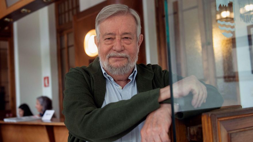 El escritor José María Guelbenzu