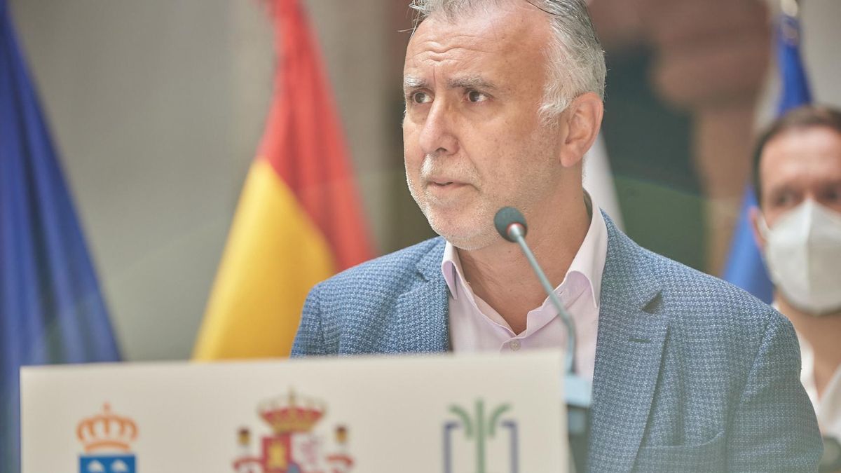 El presidente de Canarias, Ángel Víctor Torres, durante una rueda de prensa