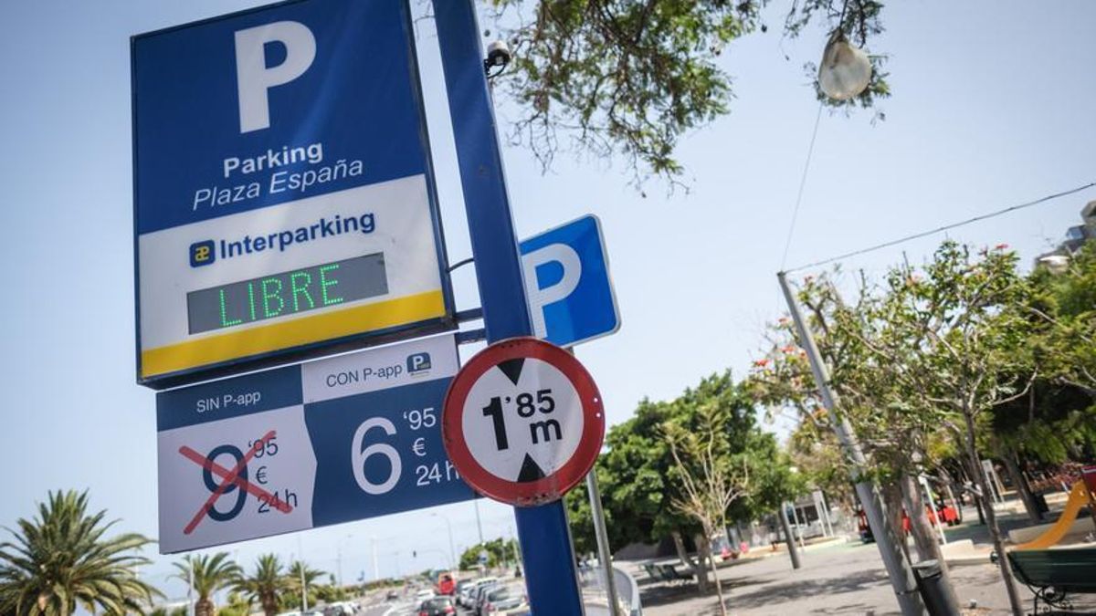 Santa Cruz de Tenerife alerta del mal estado del aparcamiento subterráneo de la Plaza de España y pide medidas urgentes