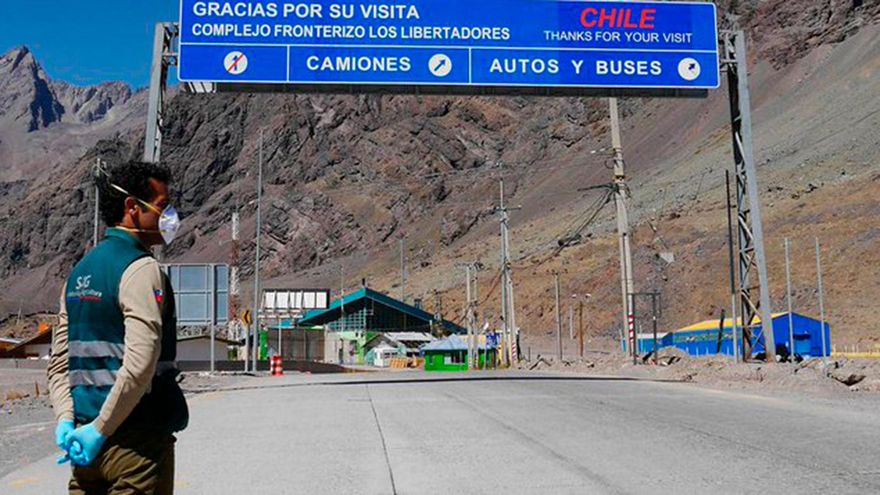 El 1° de mayo reabren todos los pasos fronterizos terrestres con Chile