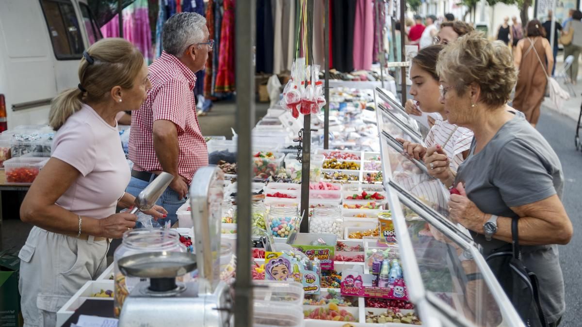 Mercadillo del sector sur vuelve junto a la avenida de Cádiz