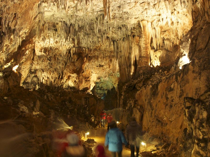 Cueva de Valporquero.