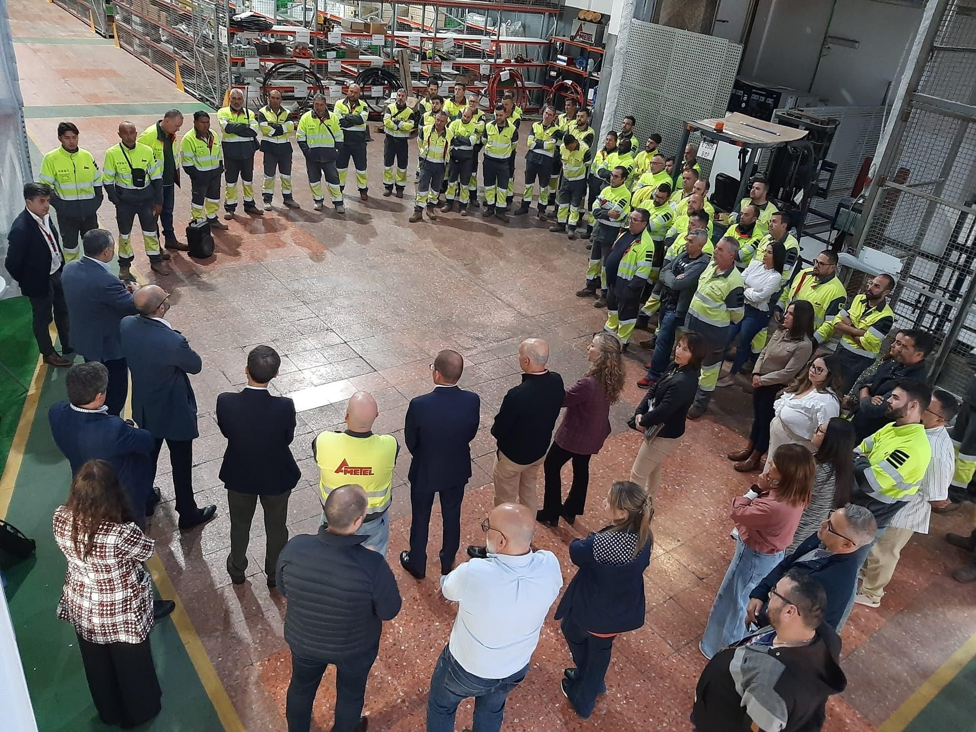 El director de Redes de Endesa visita la nueva sede de AMETEL por el Día de la Seguridad en el Trabajo.