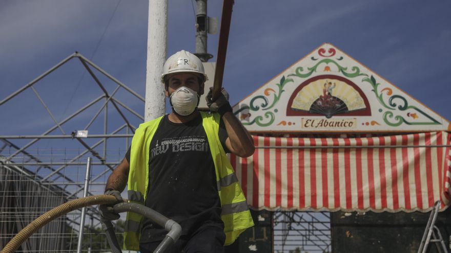 Trabajo no mandará en masa a sus inspectores a la Feria de Abril tras la tormenta con los caseteros