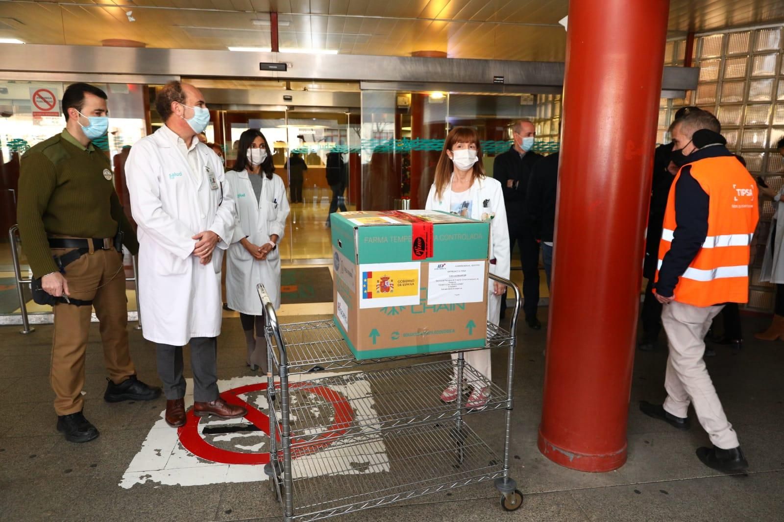 Las primeras dosis de la vacuna contra la covid19 llegan al Hospital Clínico Lozano Blesa