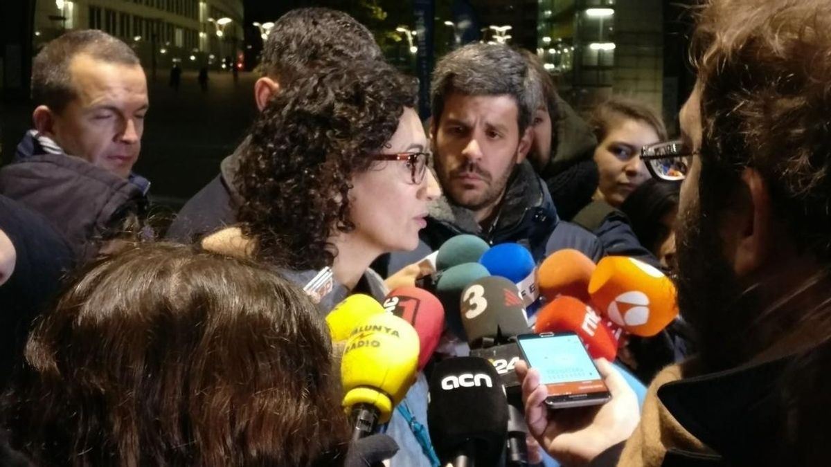 Rovira, tras verse con Puigdemont en Bruselas, afirma que PDeCAT y ERC harán "frente común" para el 21D