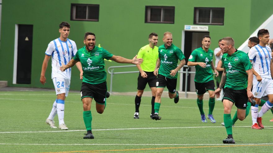 El Atlético Paso debuta en su feudo con victoria