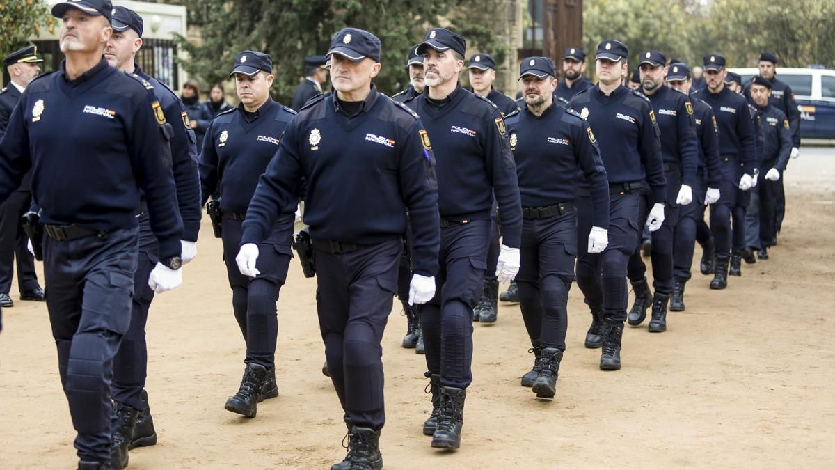 Celebración del acto de Policía Nacional con motivo del 202º aniversario de su fundación