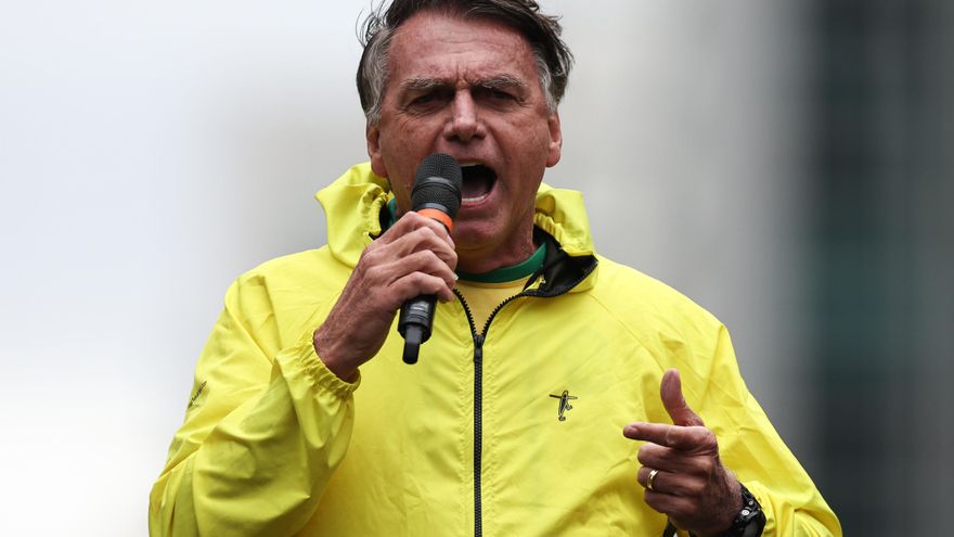 Bolsonaro es hospitalizado de urgencia en el norte de Brasil