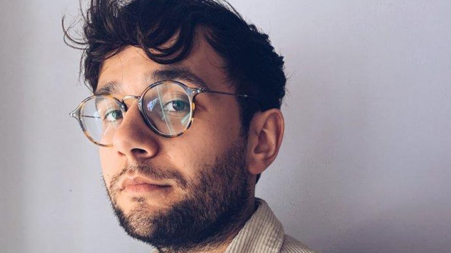 El poeta gallego Ismael Ramos, Premio Nacional de Poesía Joven 2022