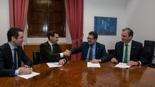 Reunión entre PP y Vox entorno al pacto de investidura en Andalucía