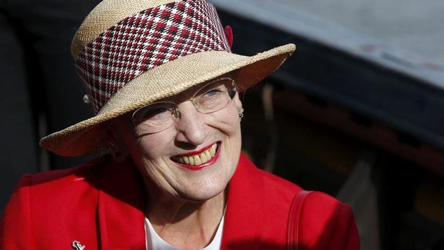 Reina Margarita II de Dinamarca, a favor de fijar exigencias a inmigrantes