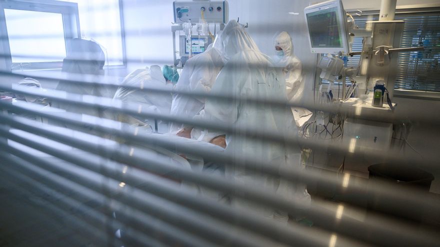 Cantabria registra otra muerte por COVID y 944 contagios mientras suben la incidencia y los hospitalizados