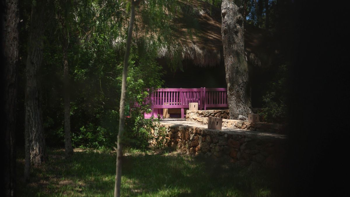 L'exterior de la vila de luxe Casa Paola a Sant Josep de sa Talaia (Eivissa)