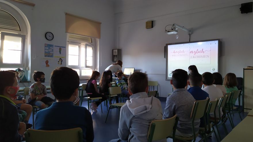 Un aula con alumnos del colegio Paderborn de Pamplona en la vuelta al cole