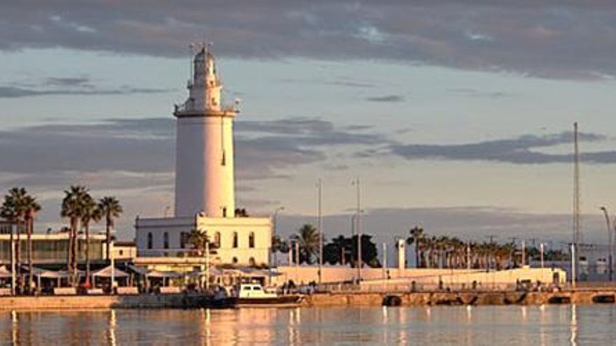 Ha sobrevivido a terremotos, guerras y naufragios y es el único faro con nombre femenino de la península