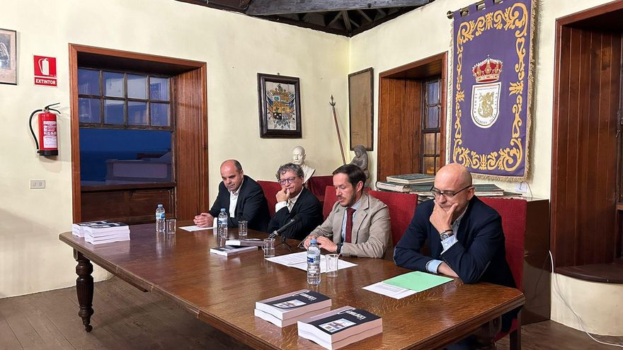 Presentación del número 2 de 'Cosmológica'.