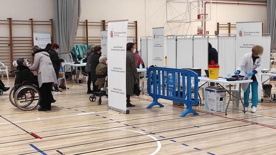 Navarra prevé tener vacunados con al menos una dosis a todos los mayores de 80 años antes de Semana Santa