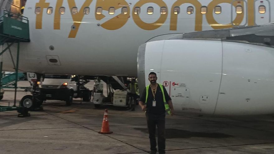 "No me entregan la biopsia de unos nódulos": el drama de los trabajadores de Flybondi sin obra social