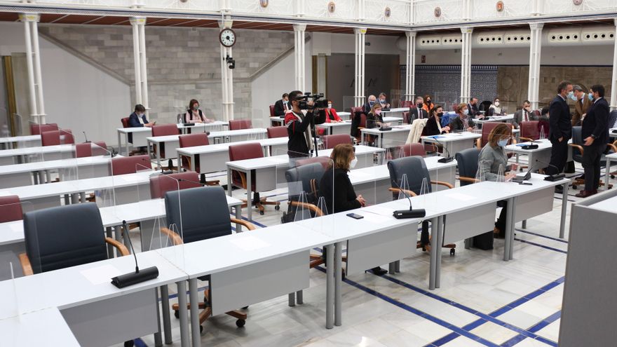 Un Estatuto de Autonomía en el limbo: la Región de Murcia regresa a 1982