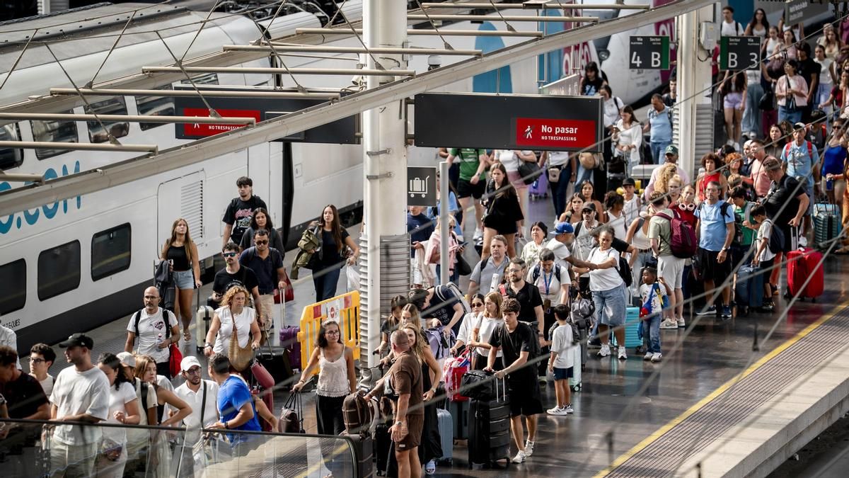 La línea de alta velocidad Madrid-Barcelona no volverá a la normalidad al menos hasta el 22 de octubre