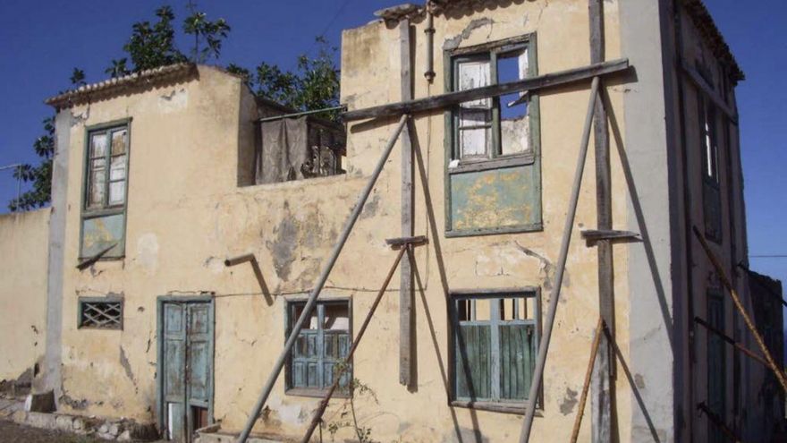 La Casa Amarilla de Puerto de la Cruz entra en la Lista Roja del Patrimonio en riesgo de desaparecer