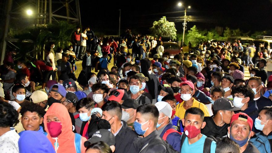 Centenares de migrantes hondureños se concentran para salir hacia EE.UU.