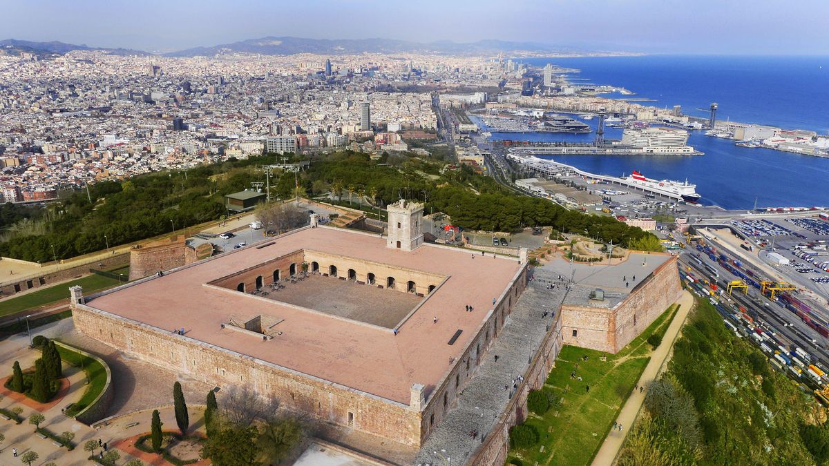 El Castell de Montjuïc ha sido elegido para ser el epicentro de la observación en Barcelona gracias a su posición estratégica sobre el nivel del mar