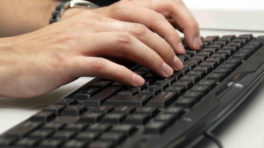 40 ayuntamientos en riesgo de despoblamiento recibirán ayudas del Gobierno de Cantabria para digitalizar servicios