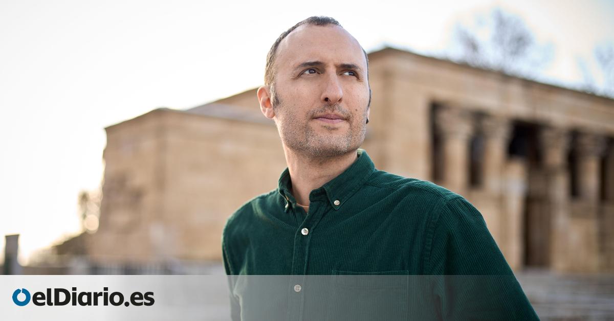 Asier Albistur, divulgador del patrimonio: “Hoy corremos el riesgo de que la historia vuelva a ser como en el régimen de Franco”