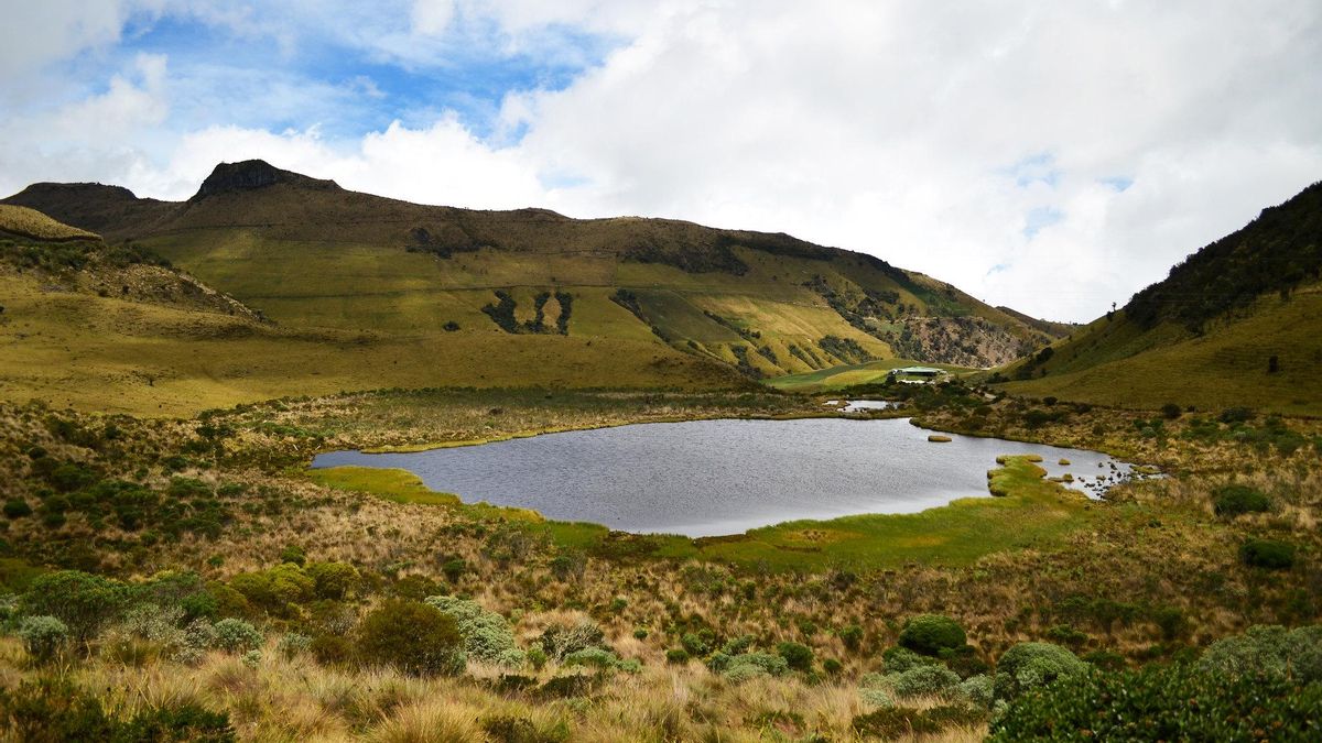 La Laguna Negra marca el límite inferior de los páramos andinos colombianos.