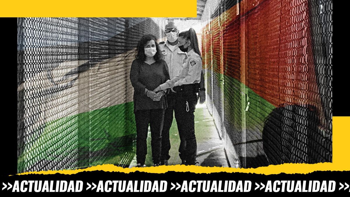 Montaje: la activista española con Juana Ruiz en una foto de archivo frente a la bandera palestina