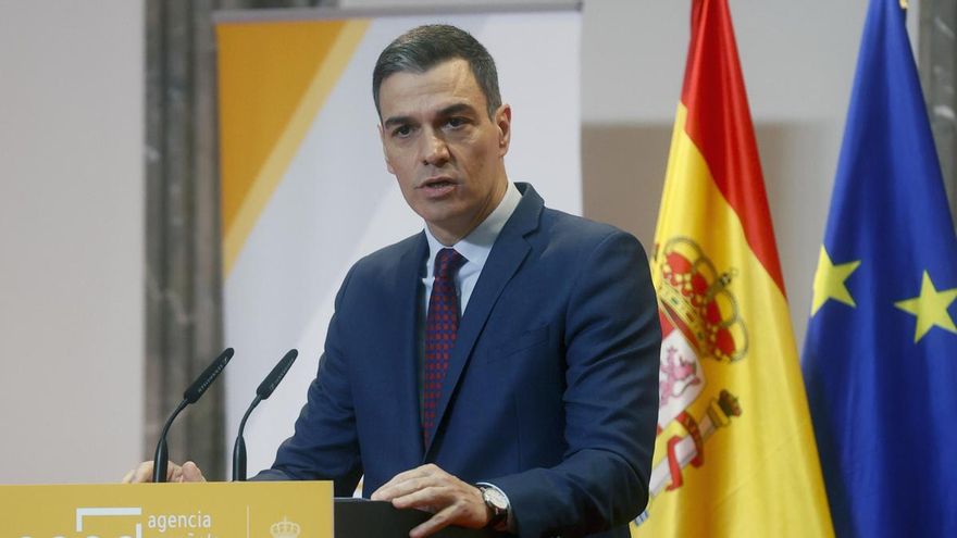 Sánchez anuncia la creación de un "comité de expertos" y medidas para proteger a los menores en Internet