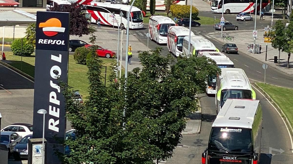 UGT rompe la negociación del convenio del transporte en León denunciando "un ataque al sueldo de los trabajadores"