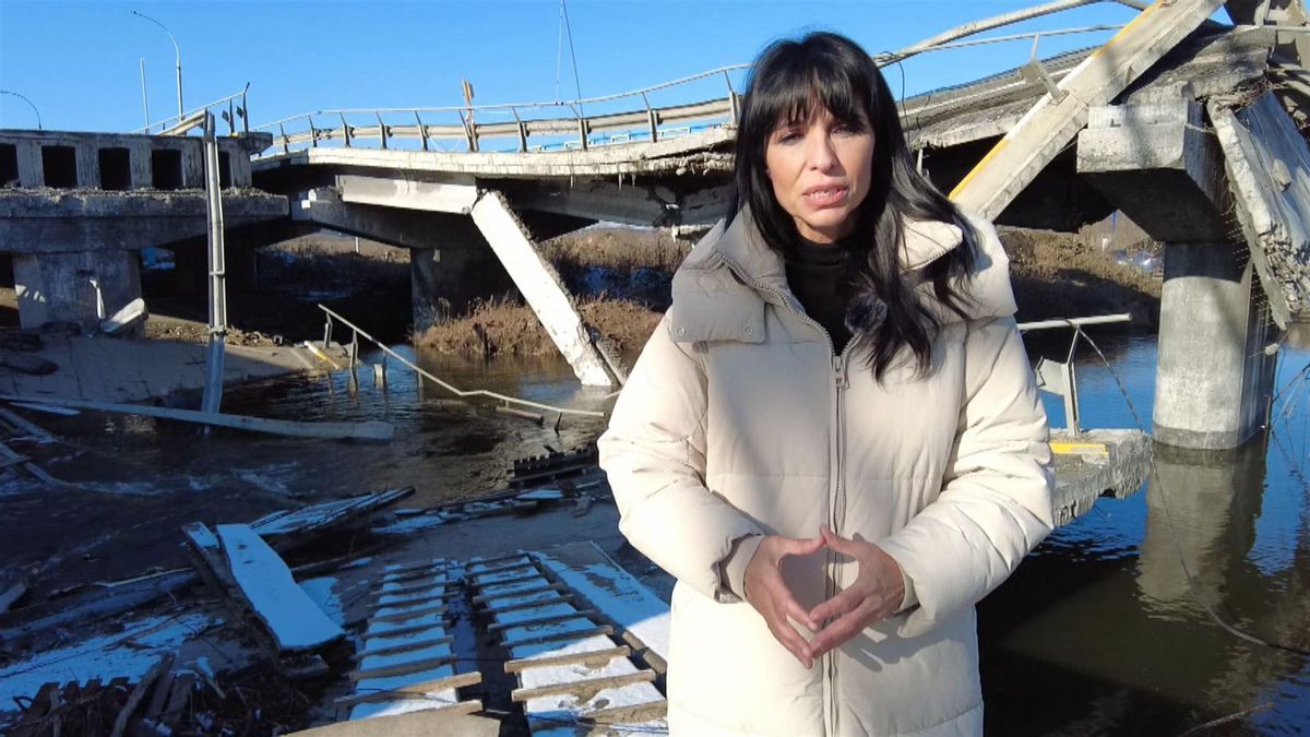 África Baeta visita algunos de los escenarios claves de la guerra de Ucrania