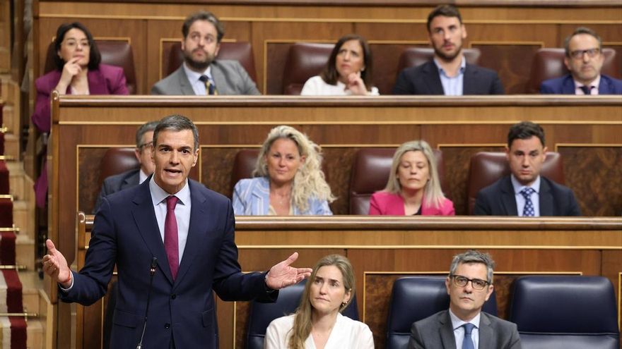 El presidente del Gobierno, Pedro Sánchez, interviene durante una sesión de control al Gobierno, en el Congreso de los Diputados, a 20 de mayo de 2026, en Madrid (España).
