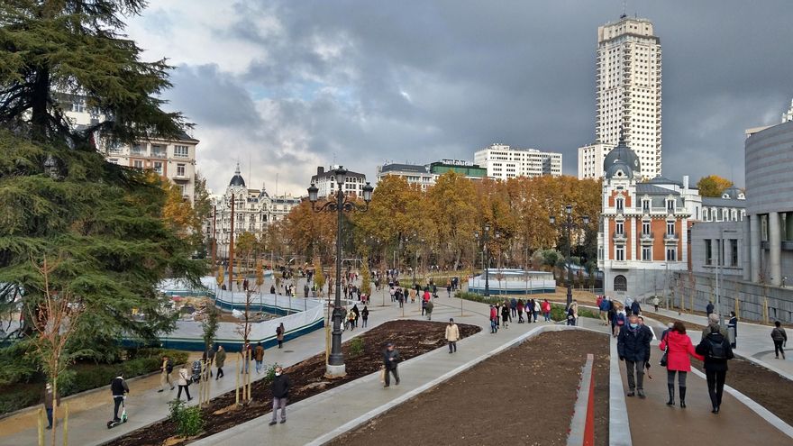 Recorrido foto a foto por la Plaza de España que estrena Madrid