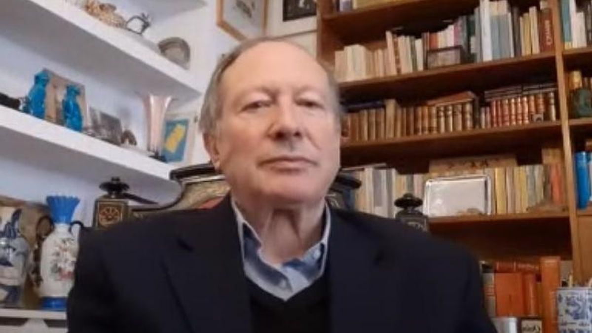 Ignacio Gómez de Liaño es doctor en Filosofía y escritor.