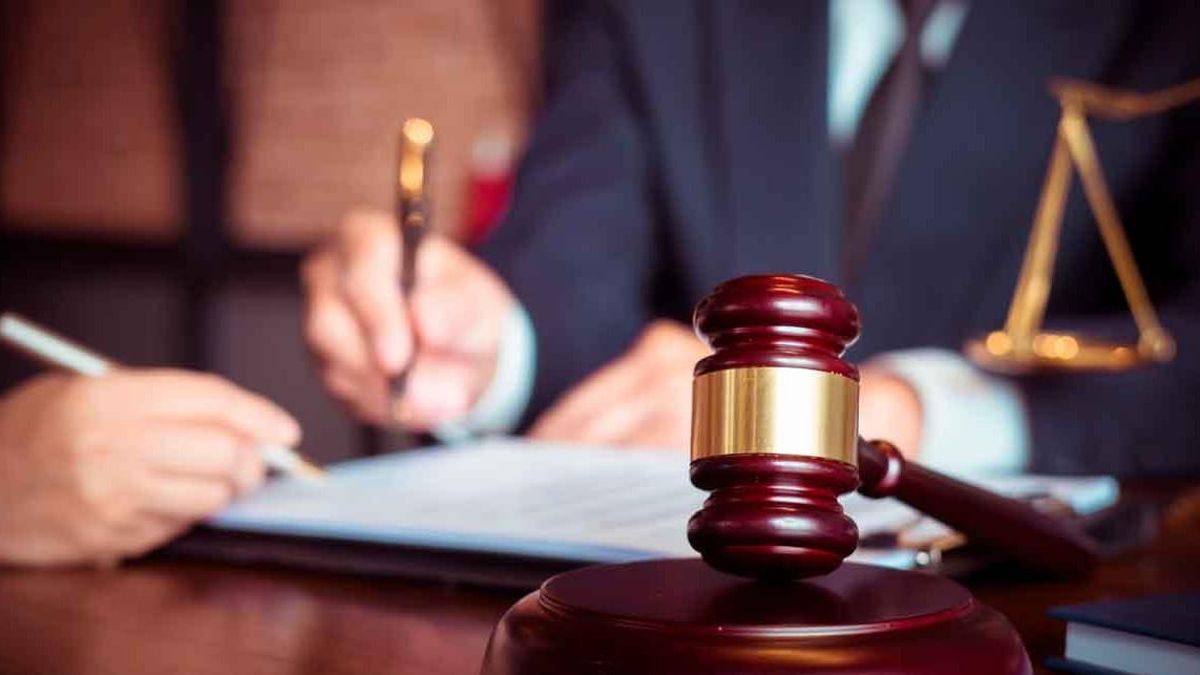 Juicio para determinar si los 14 millones de herencia de un leonés son para su hijo biológico o varias entidades religiosas