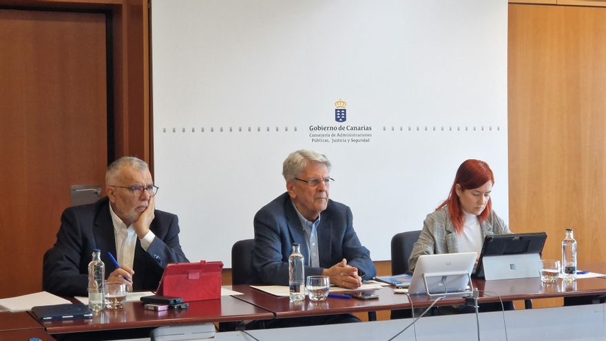 Julio Pérez, en la presentación del programa contra incendios de Canarias