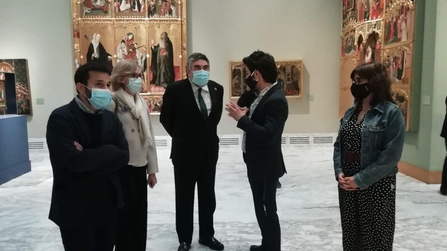 Pablo González Tornel, Carmen Amoraga, José Manuel Rodríguez Uribes, Vicent Marzà y Lola Giménez, en el Museo de Bellas Artes de València.