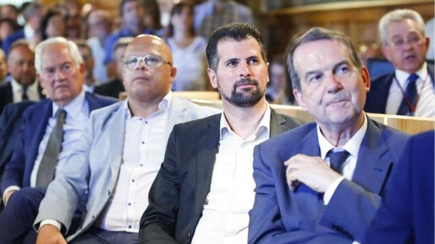 Carlos S. Campillo / ICAL. El secretario del PSOE en Castilla y León, Luis Tudanca, asiste a la toma de posesión de la nueva corporación de la Diputación de León.