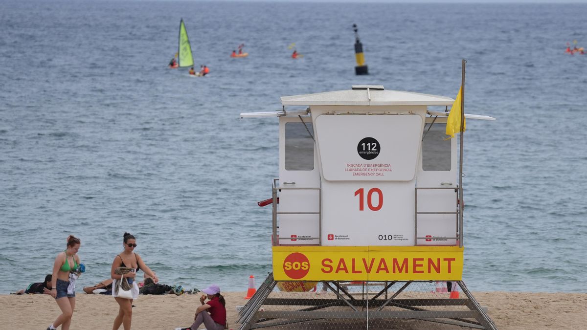 V Barceloni se je začela stavka reševalcev zaradi boljših delovnih pogojev, plaže pod rumeno zastavo