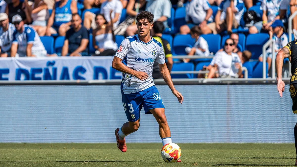 El Tenerife cede a Ander Zoilo lo que resta de temporada