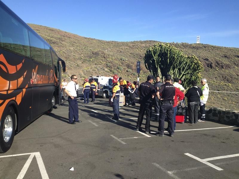 Accidente de la guagua en Fataga. EFE/Elvira Urquijo A.
