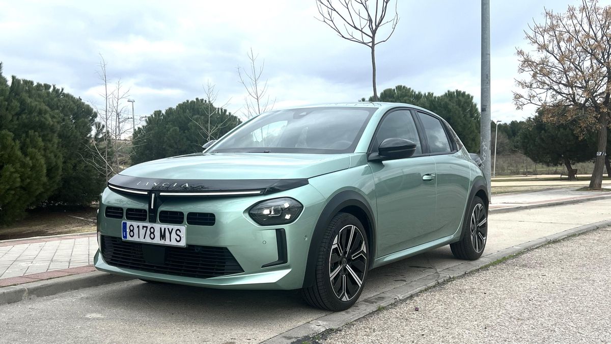 Lancia Ypsilon MHEV, la atracción de lo diferente